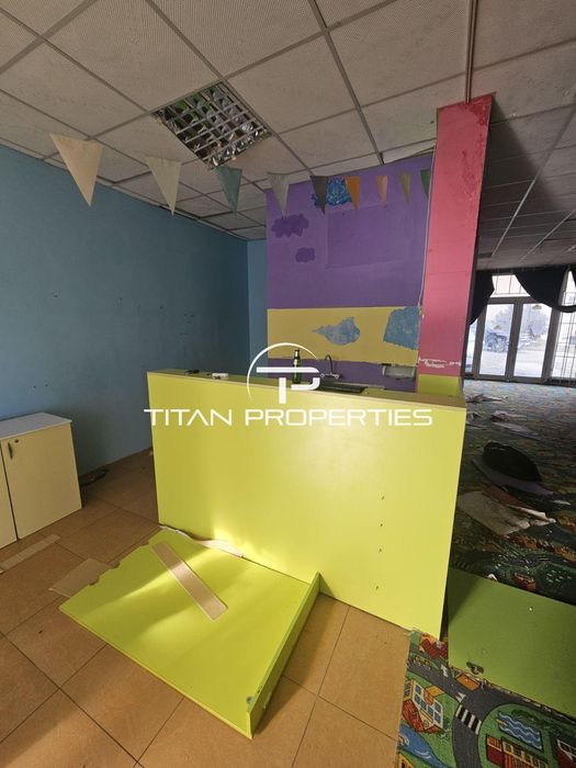 Дава се под наем Магазин в Бургас, Меден рудник - зона А - 120 кв.м за 306 € - Снимка #3