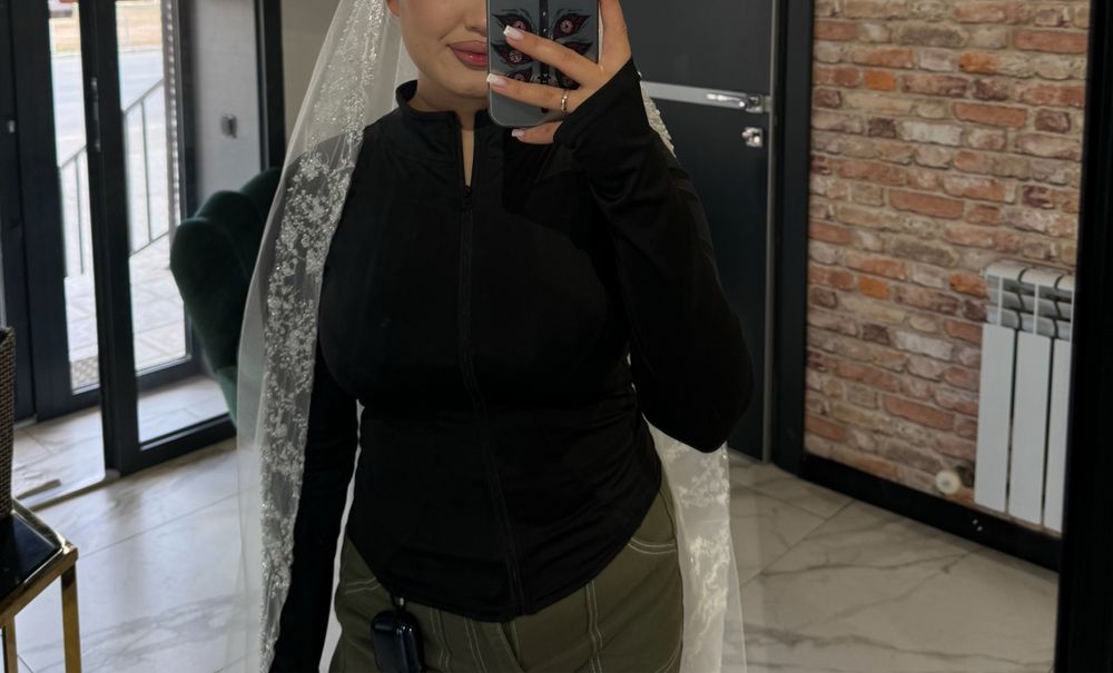 Продаю женский рашгард