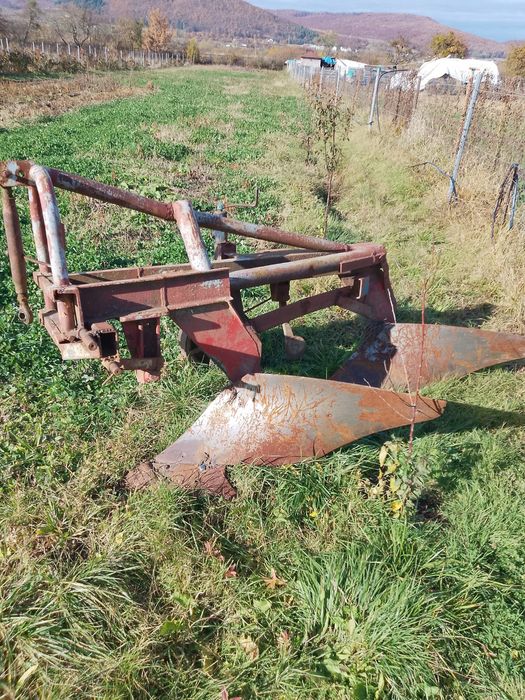 Vând plug ,stare buna