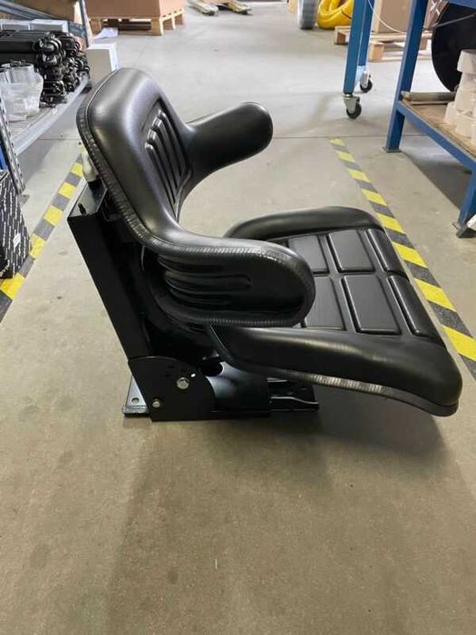 Scaun tractor cu suspensie reglabil adaptabil tractoare pana 100 cai