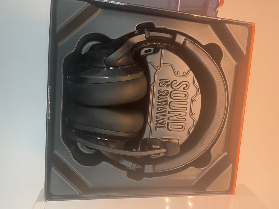 Casti Gaming JBL Quantum 600