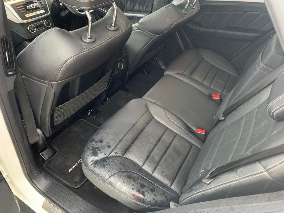 Dezmembrez ml 63 amg w166/bara spate amg/faruri ils/usi/capota/motor/