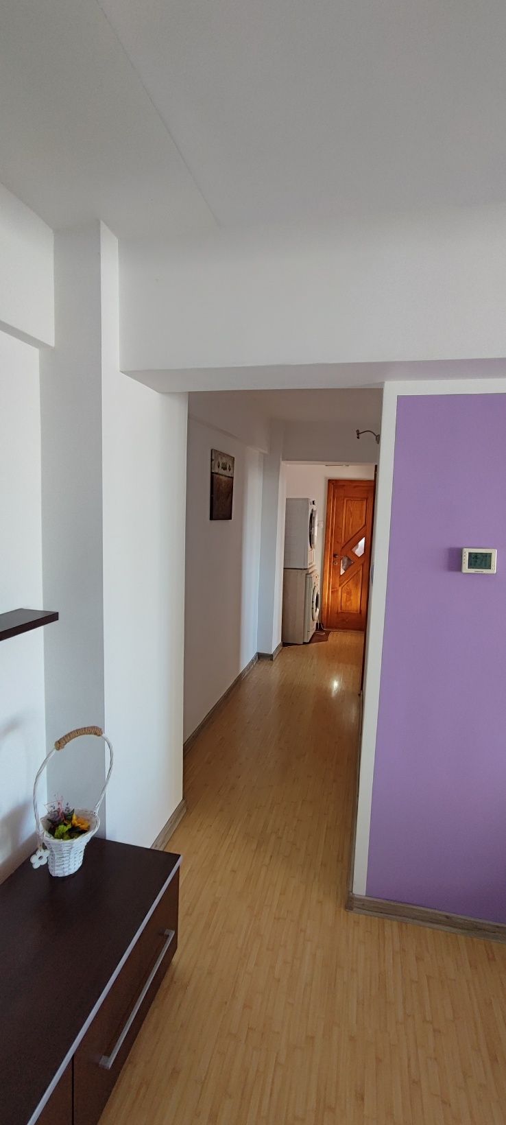 Dau in Chirie apartament 3 camere,zona Ultracentrala ,deasupra la CEC