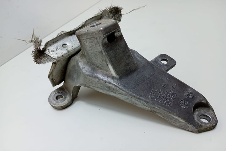 Suport motor 3.2 fsi 8K0199308BC Audi A5 8T