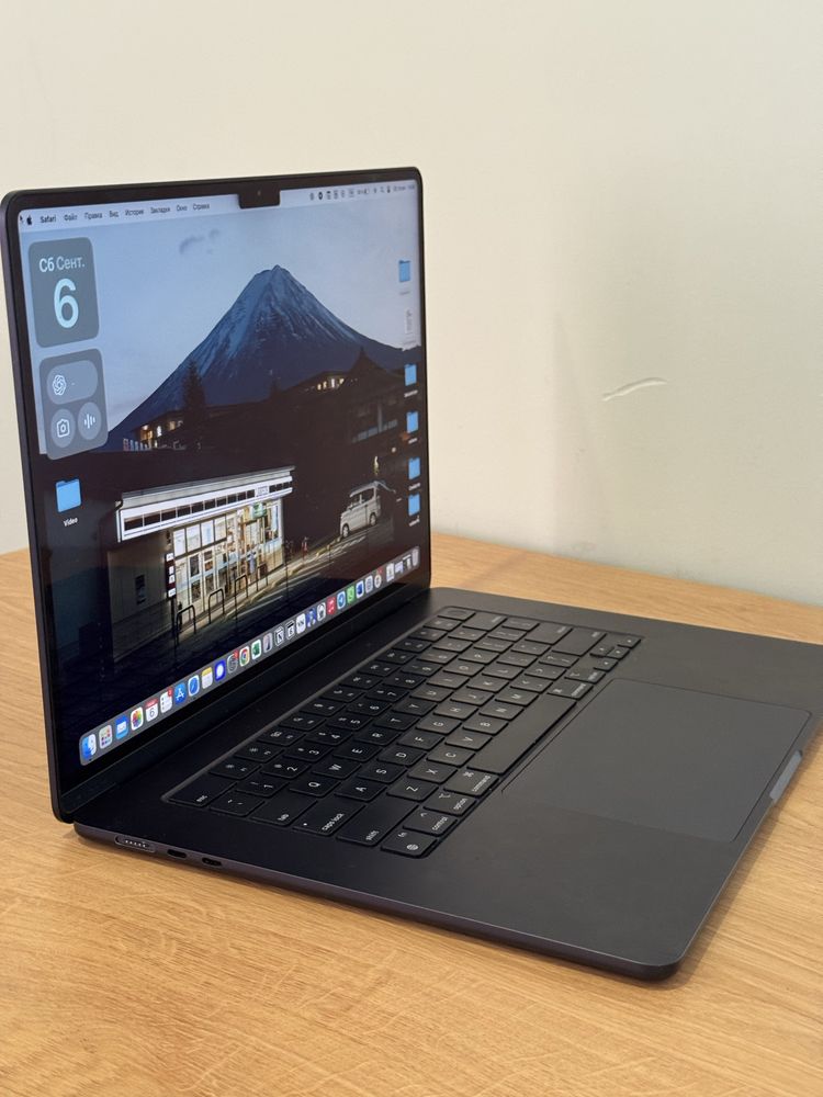 Продается Macbook Air 15 M2 2023