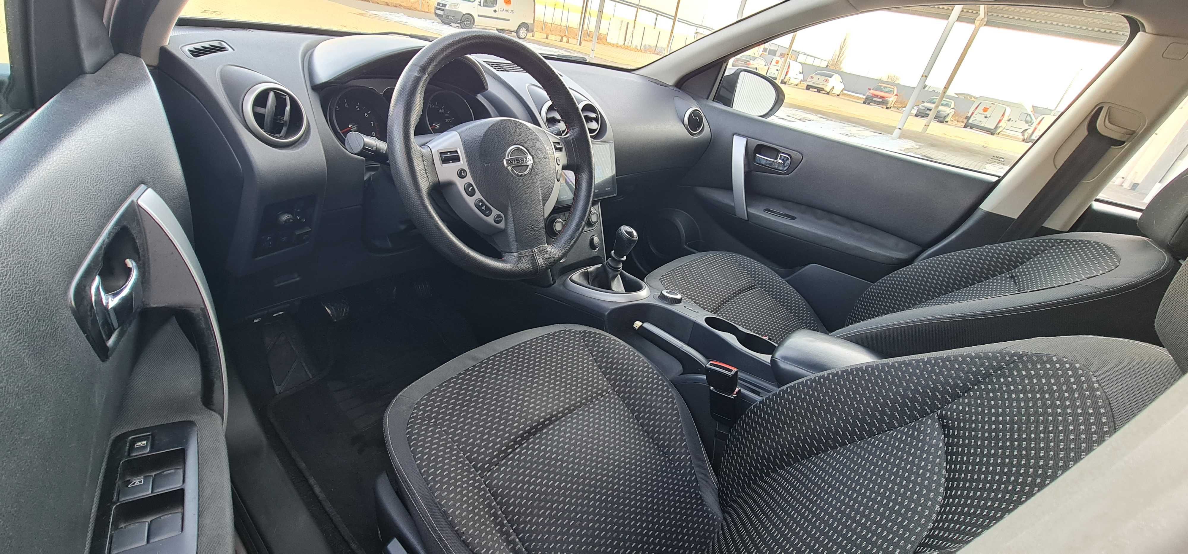 NISSAN Qashqai J.10 - motor 2.0 Benzina+GPL, tractiune 4x4 decuplabil.