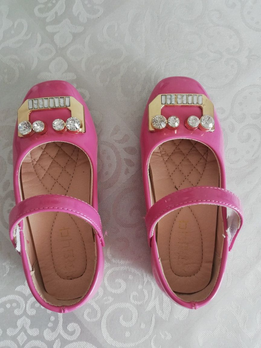 Детская обувь для девочек розовая