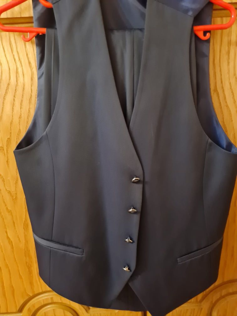 Costum bărbătesc