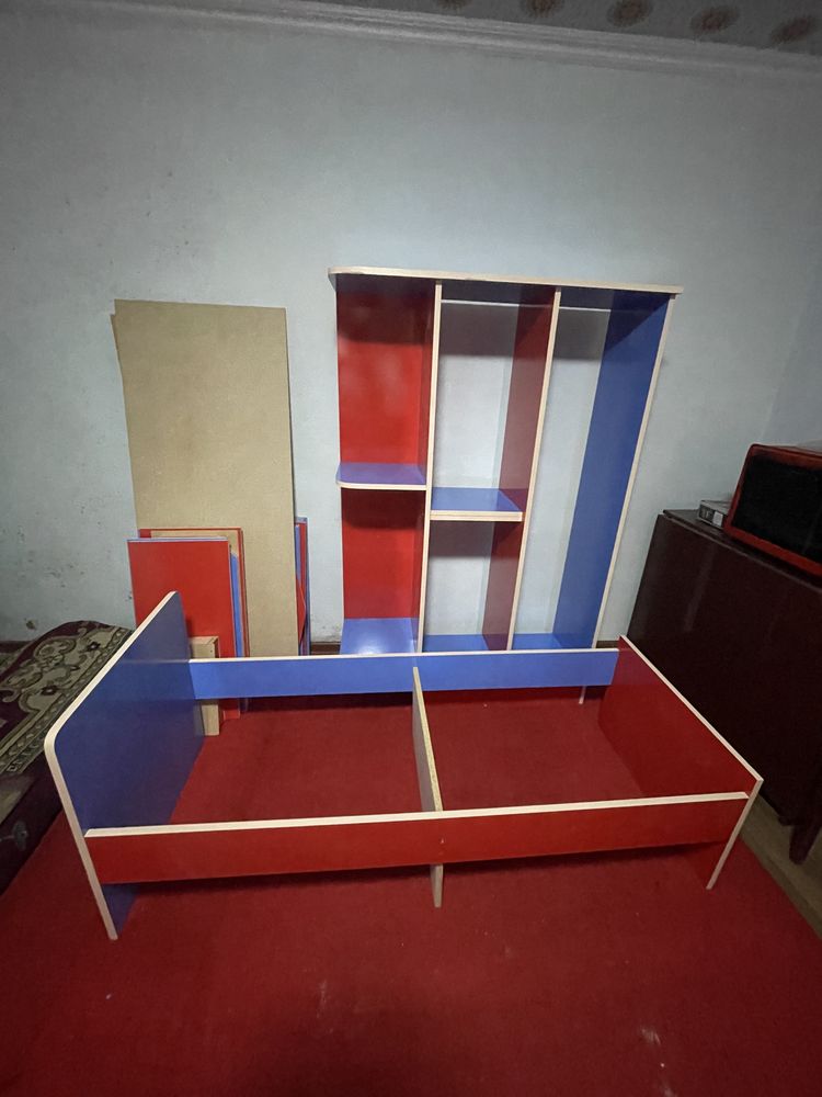 детский кровать со шкафчиком