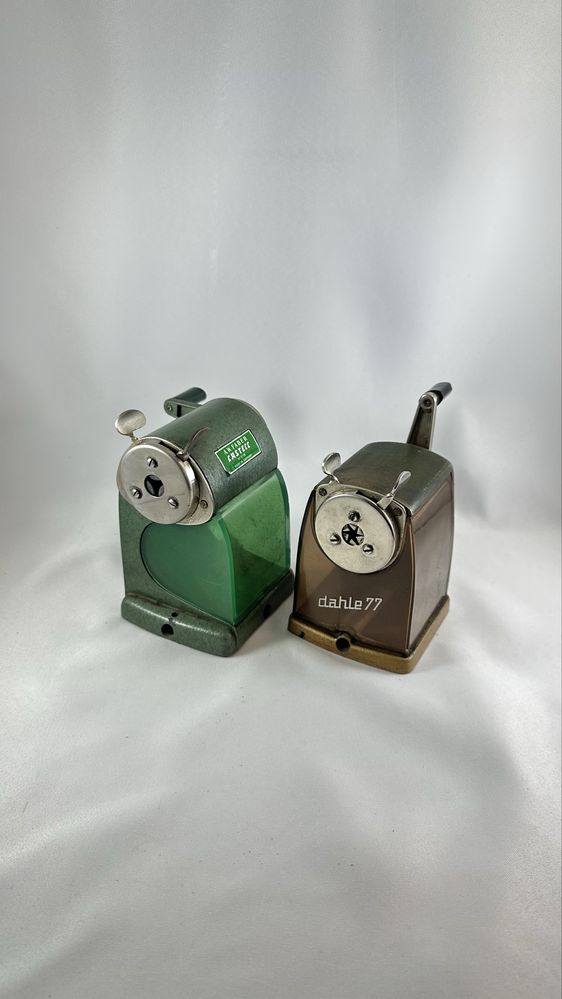 Ascutitoare vechi cu manivela Faber Castel vintage de colectie