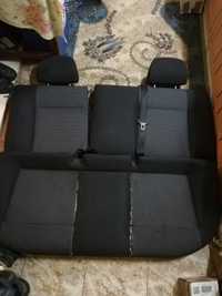 Задни седалки за opel astra h gtc