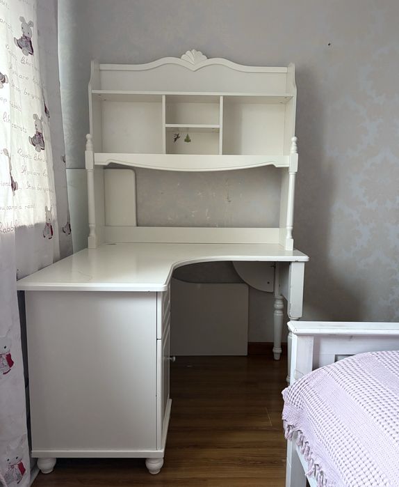 Письменный, рабочий стол