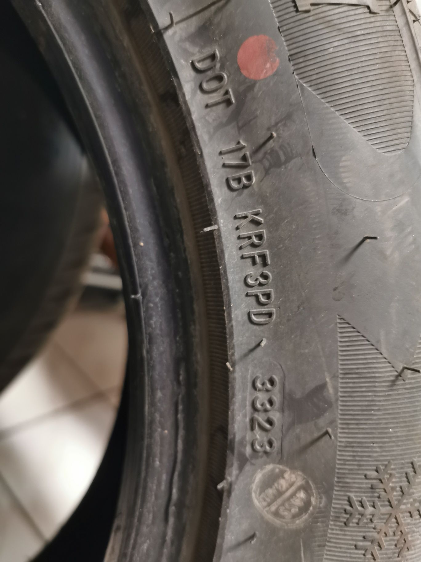 8 броя зимни + летни гуми 225/55/17