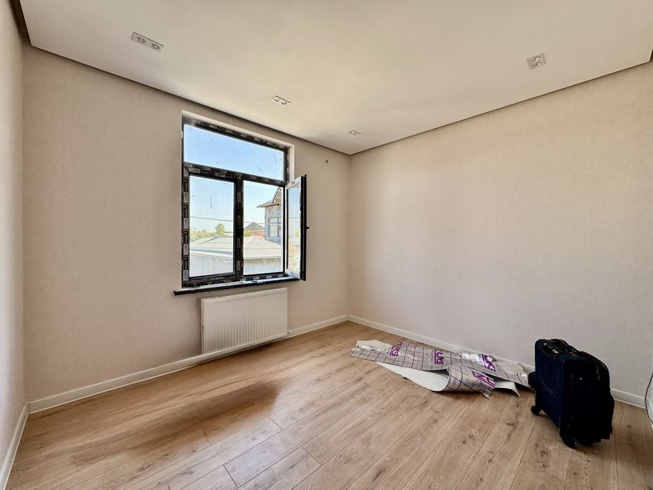 Продаётся полностью готовый коттедж в Сабзавот махалле в цене квартир