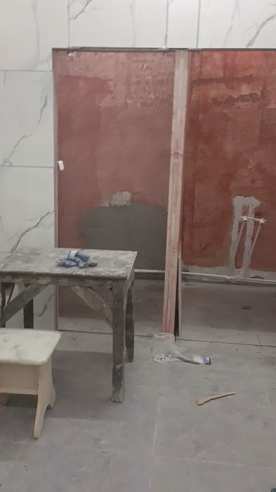 Выложу кафель, установлю двери,,пайка полипропиленовых труб и мн. др.