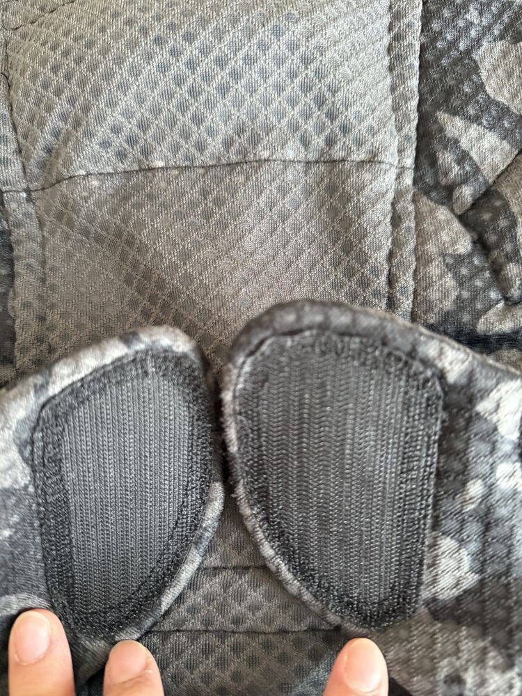 Раница - като нова - Еrgobaby Adapt SoftFlex Mesh, Onyx Blooms