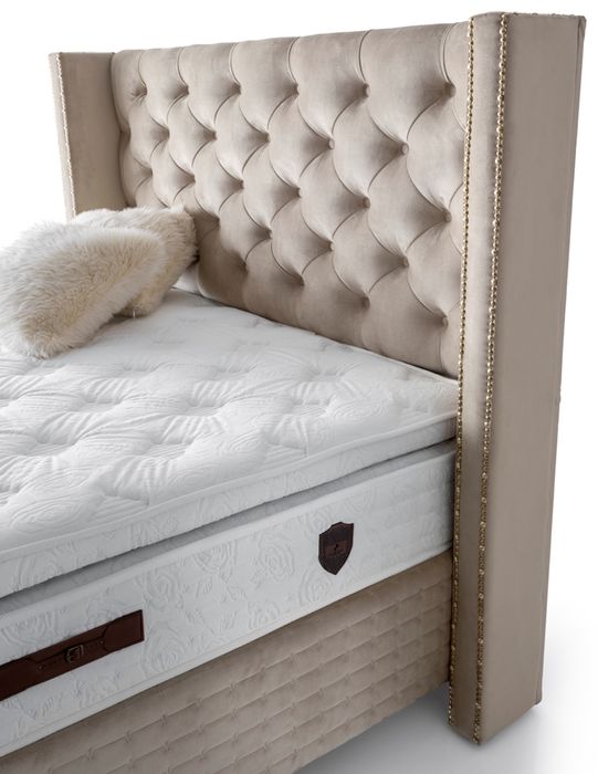 Тапицирано легло Grande