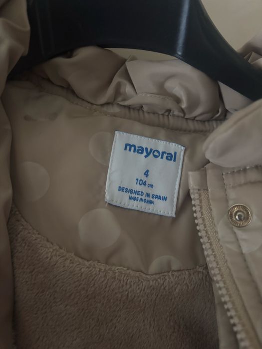 Geaca fete Mayoral 104 bej cu buline