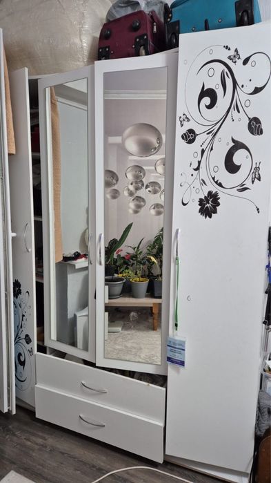 Продам шкаф,недорого,срочно