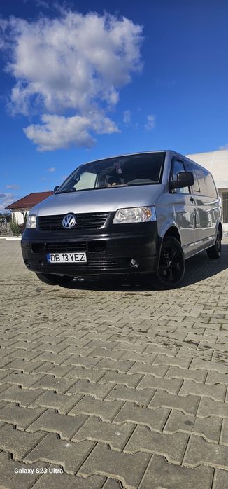 VW T5 8+1 varianta lunga