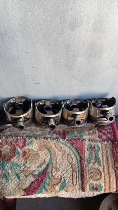 Поршня в сборе Газель  б/у 100.5