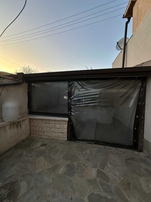 ОБЗАВЕДЕНА Къща в град Куклен