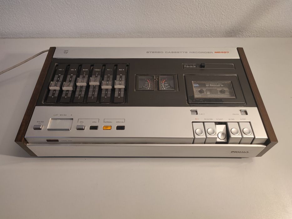 Deck Philips N2407 stereo cassette recorder