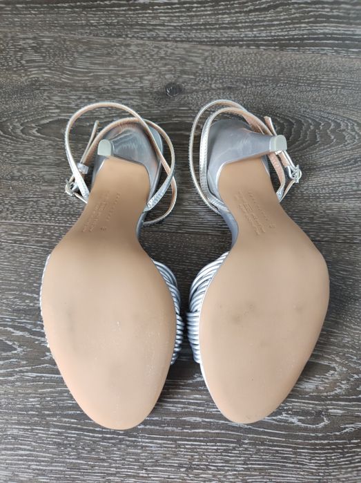 Sandale elegante  Zara Woman, noi fara eticheta, marimea 40