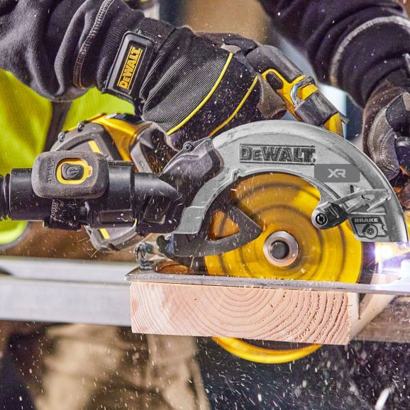 Акумулаторен циркуляр DeWALT DCS573NT, 18V, 190 mm