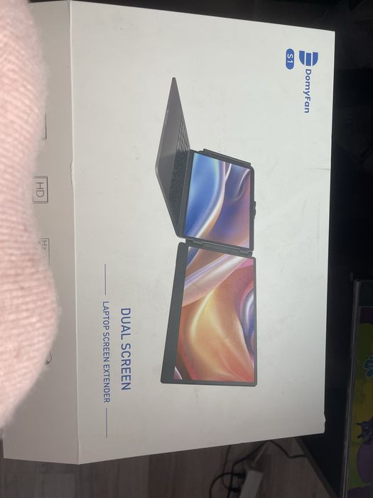 Dual screen S1 laptop screen extender