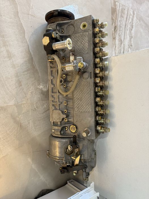 BOSCH ГНП 12 цилиндъра V12 НОВО