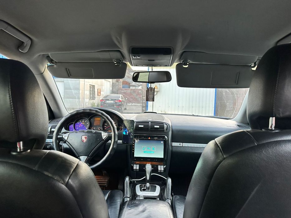 Продам порш каен 2004