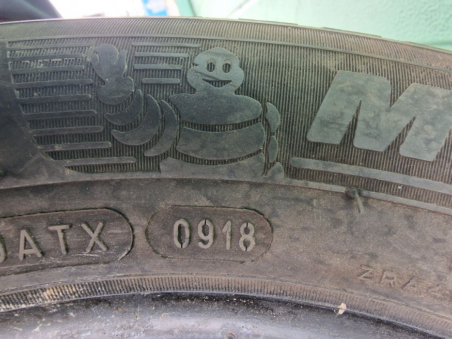 Anvelope 205/55R16 marca Michelin, M+S, 7 mm