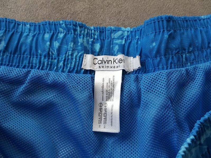 Calvin Klein- L размер -мъжки Бански(шорти) нови