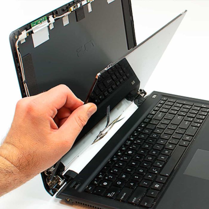 Матрицы, экраны для ноутбуков , моноблоков.