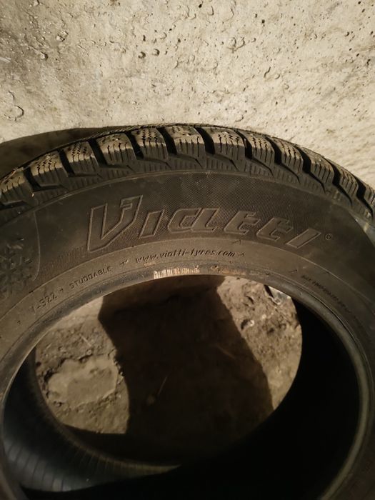 Продам резину бу Viatti .