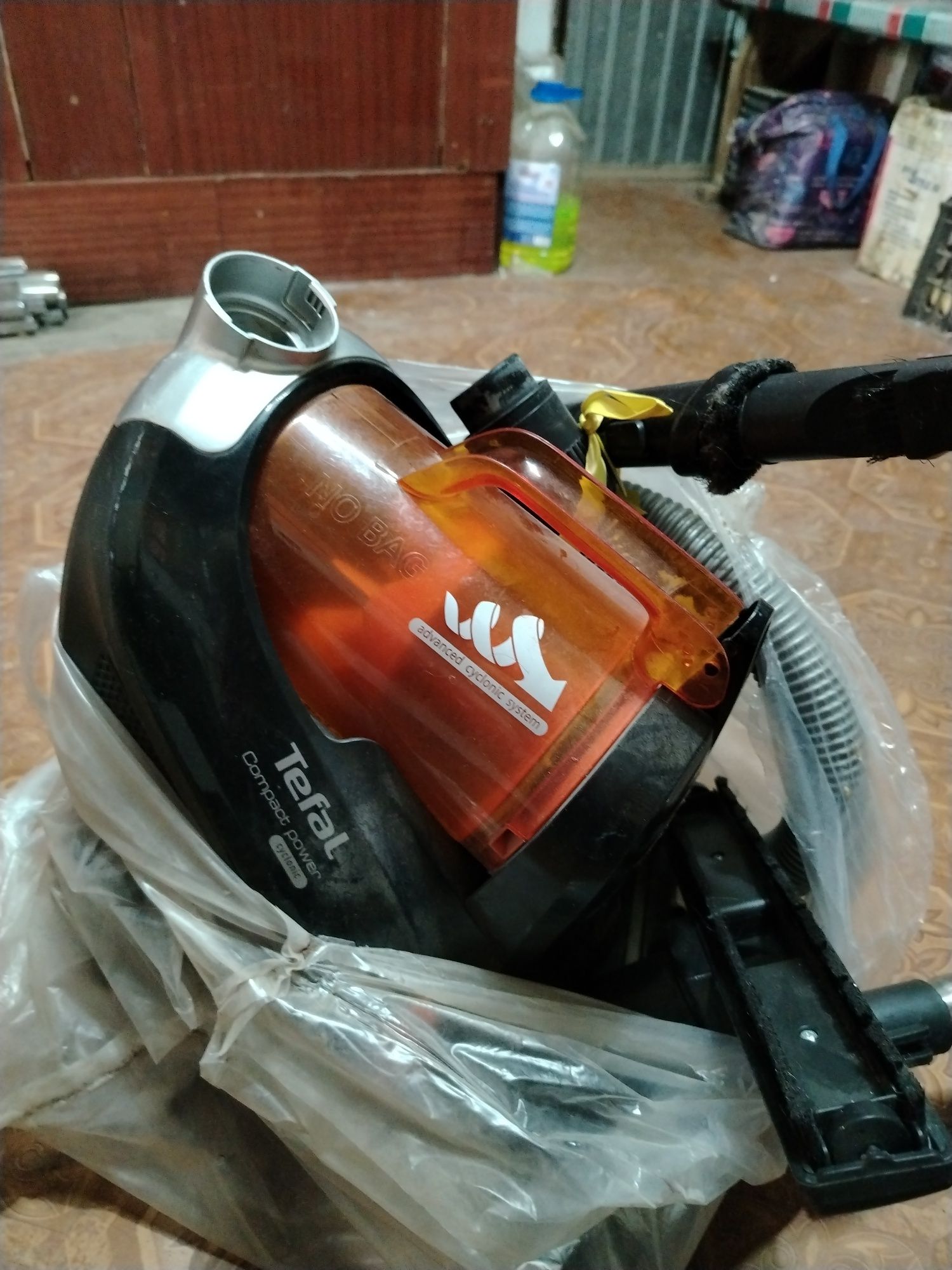 Продам пылесос марка тефаль