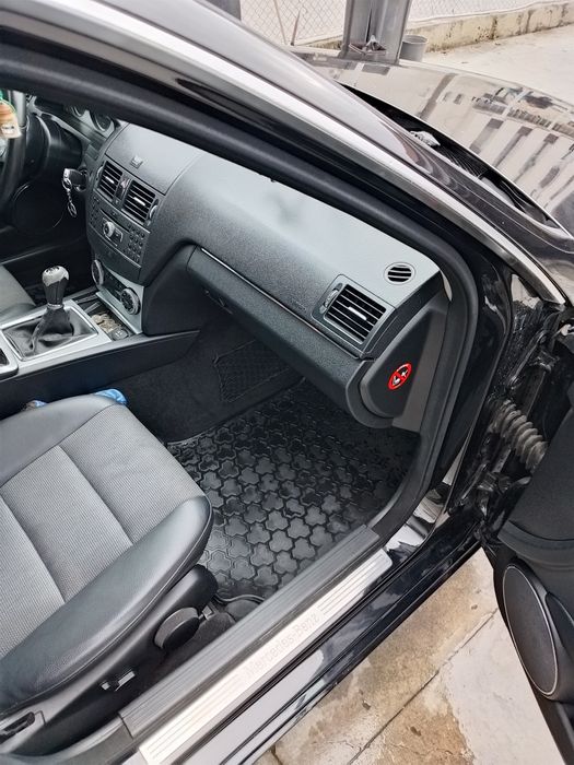 Мерцедес С220 170 коня