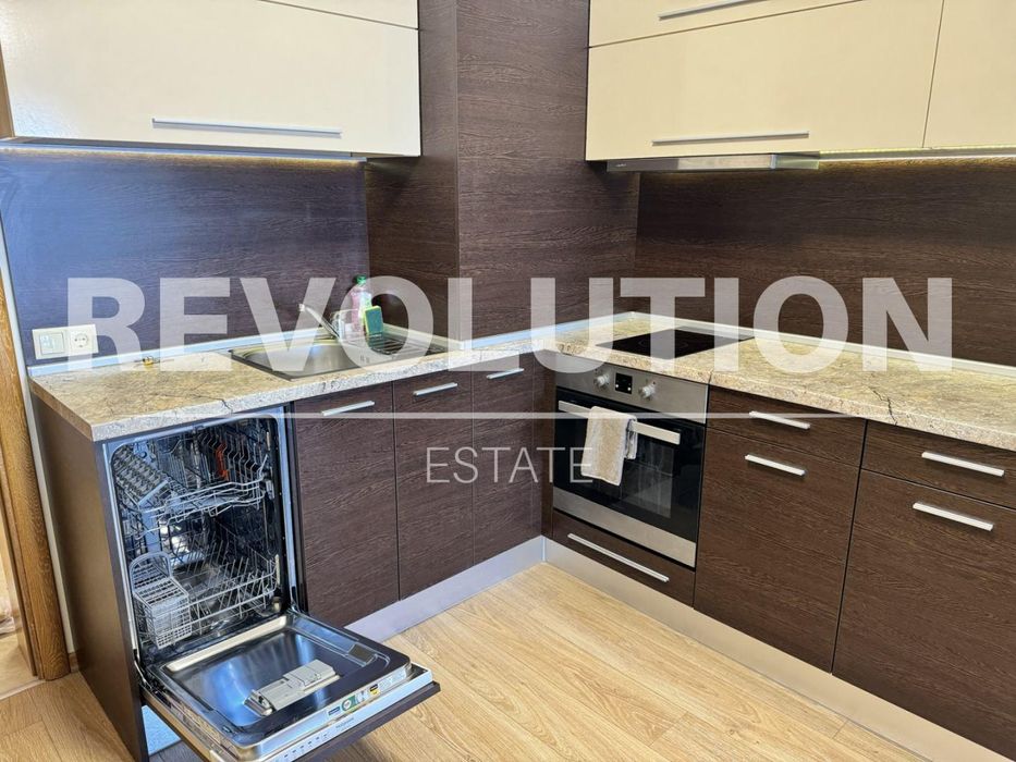 Двустаен апартамент в района на м-т Ален Мак!