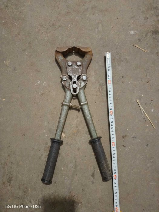 Ножици за рязане на копита