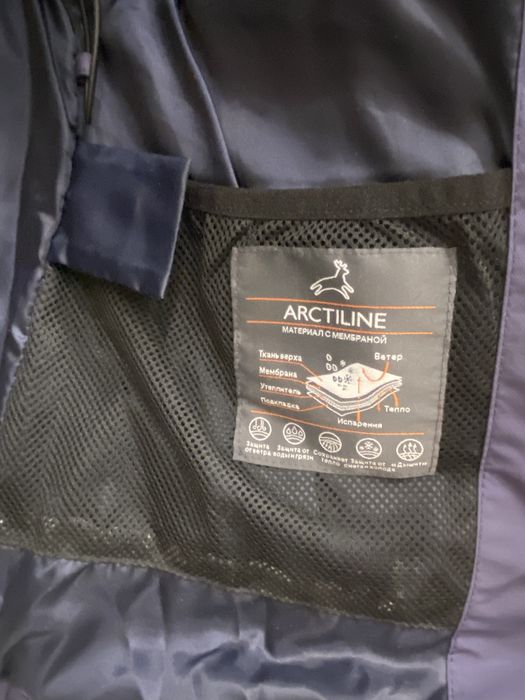 Продам зимний теплый пуховик на девочку 146р-р