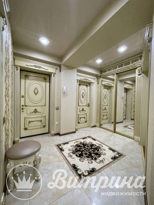 4-х комнатная квартира с авторским ремонте на Дархане