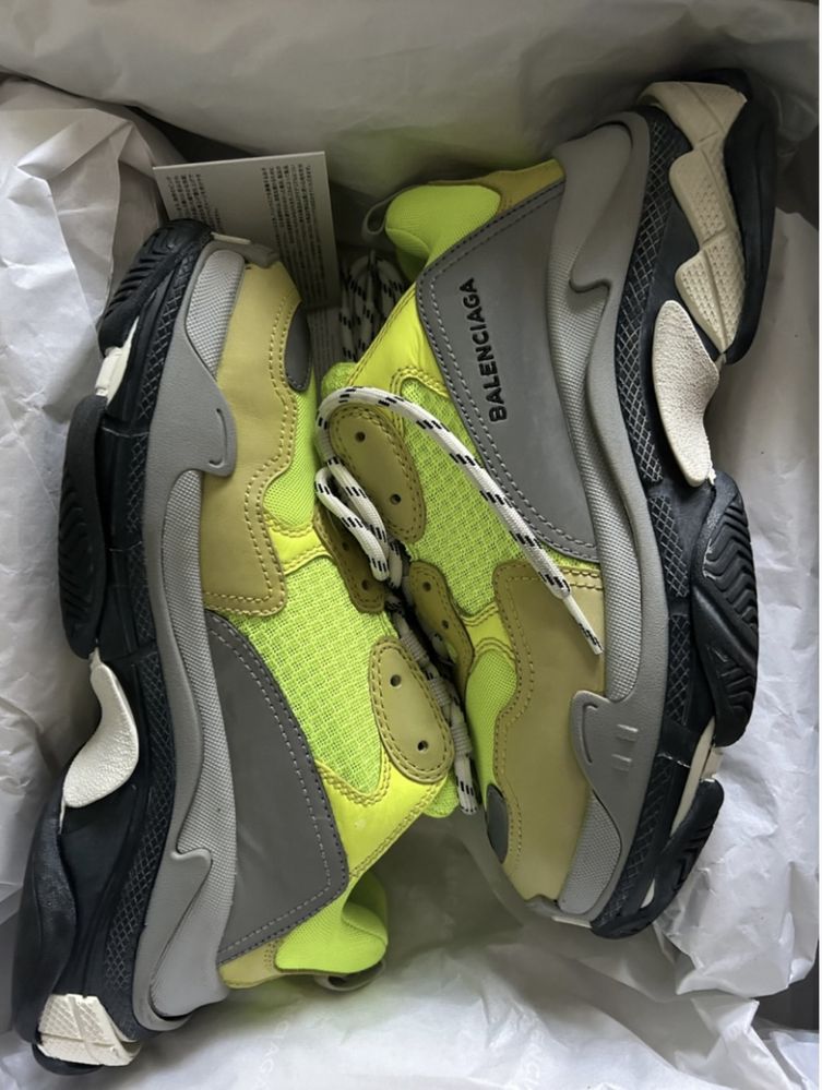 Balenciaga Triple S