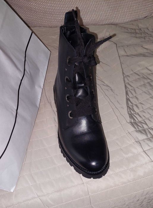 ghete noi de piele naturala 39