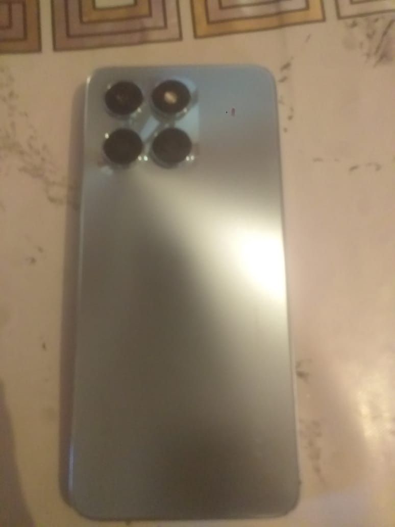 Xonor x6a 128gb.