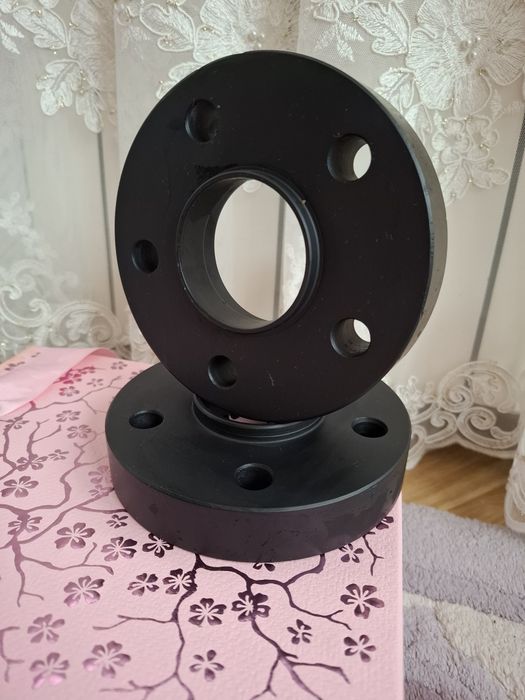 Set doua distantiere 27 mm 5x112