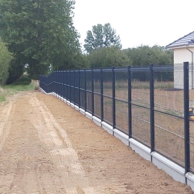 Executam garduri si porti plasa bordurata sipca metalica bca