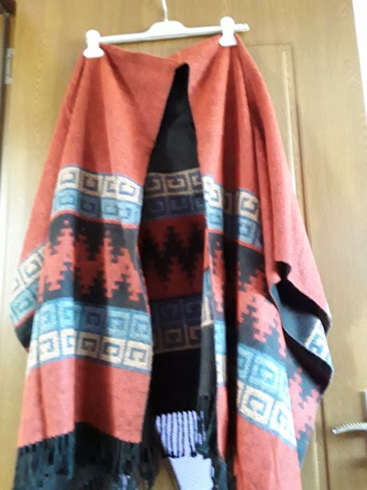 Vând Poncho Damă Nou Italia