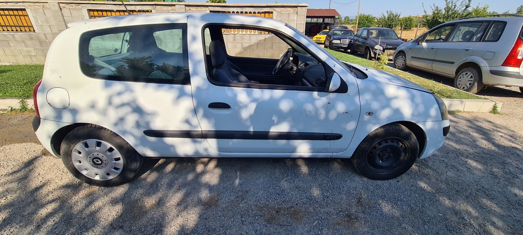 Renault Clio (2003г. 1.5DCI) на части