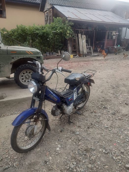 Vând motoretă 49cc